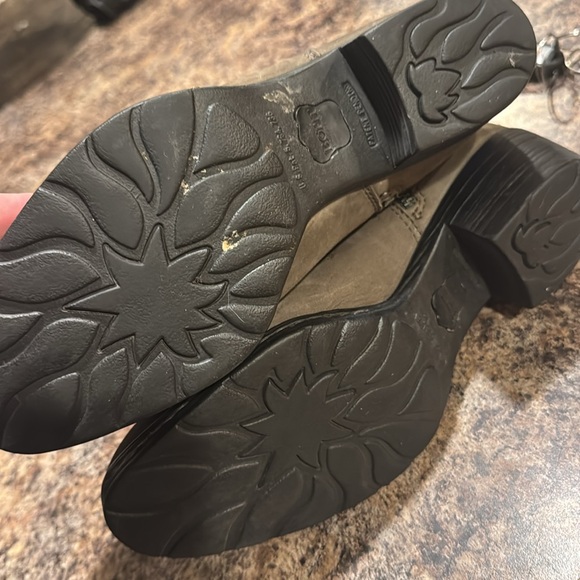 Born women’s booties gray size 8 1/2 - Picture 6 of 6